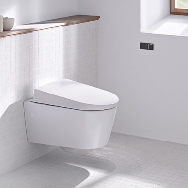 Geberit barrier-free toilet with remote flush actuation